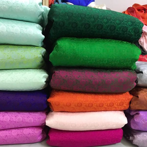 Lụa họa tiết hoa cúc CU10 - Hình ảnh 2