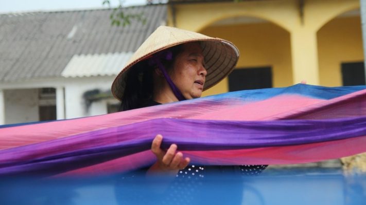 Khăn Lụa Tơ Tằm Hà Nội - Địa Chỉ Uy Tín Cho Áo Dài