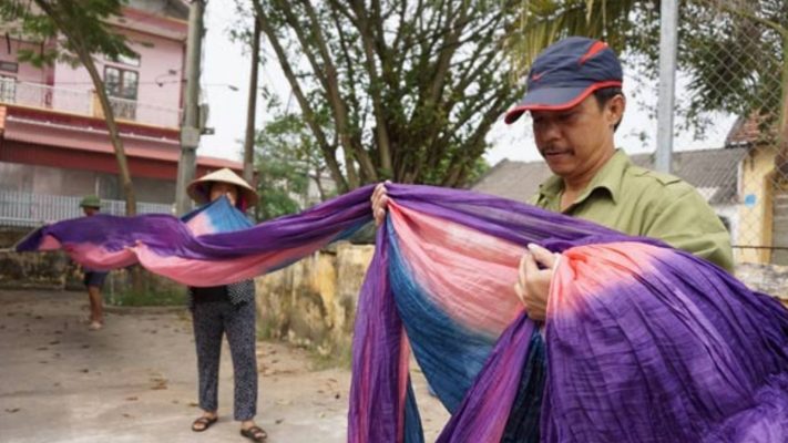 Khăn Lụa Tơ Tằm Giá Rẻ Có Đảm Bảo Chất Lượng?