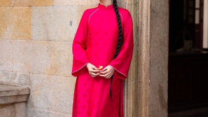 Hướng Dẫn Mua Vải Lụa Trơn Chất Lượng Cho Áo Dài Hoàn Hảo