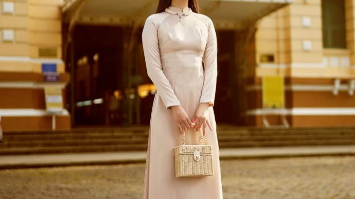 Vải Lụa Trơn Cao Cấp – Bí Mật Đằng Sau Áo Dài Sang Trọng