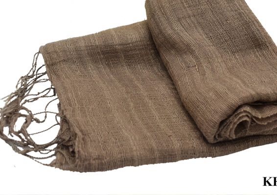 Khăn Đũi Tơ Tằm Nha Xá – Bí Quyết Tôn Lên Vẻ Đẹp Áo Dài Truyền Thống