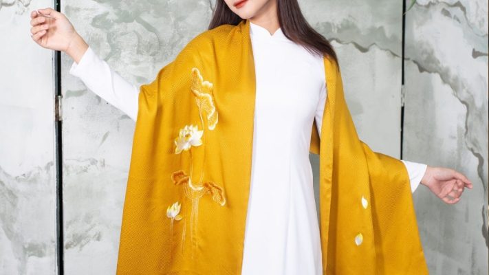 Mua Khăn Lụa Tơ Tằm Ở Đâu Đẹp, Chất Lượng Nhất?