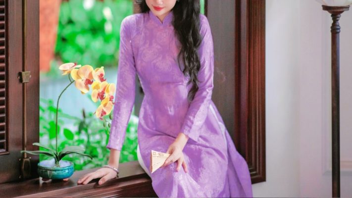 Vì Sao Vải Lụa Trơn Là Lựa Chọn Hoàn Hảo Cho Áo Dài Việt Nam?