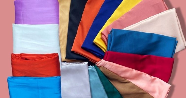 Cách Chọn Khăn Lụa Tam Sắc Nha Xá Phù Hợp Với Áo Dài Mọi Dịp
