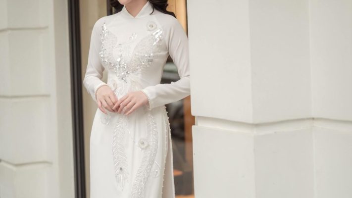 Lụa Tơ Tằm Nha Xá Cao Cấp: Bí Quyết May Áo Dài Đẹp