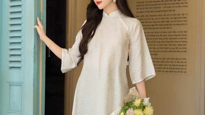 Cách Chọn Vải Lụa Tơ Tằm Nha Xá Cho Áo Dài Hoàn Hảo