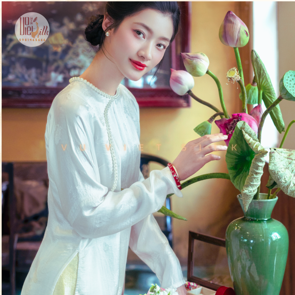 Áo dài dự tiệc hoặc chụp ảnh nghệ thuật